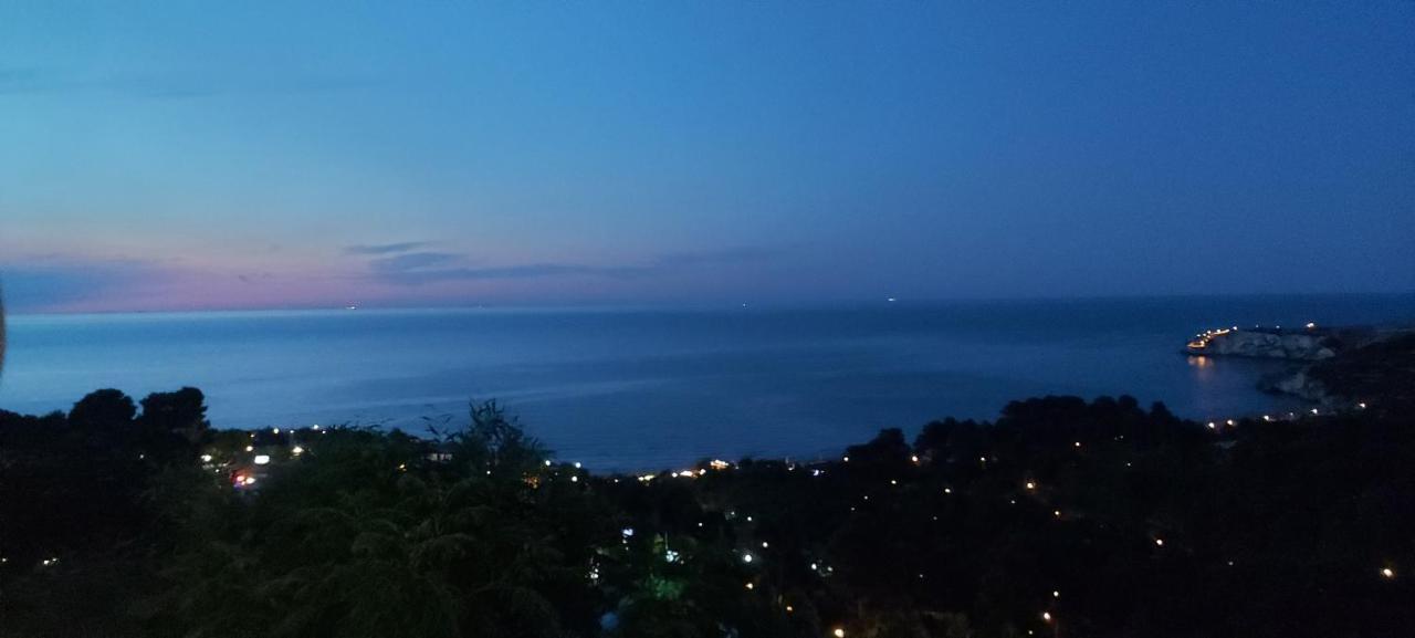 Appartamenti Miramar Peschici Esterno foto